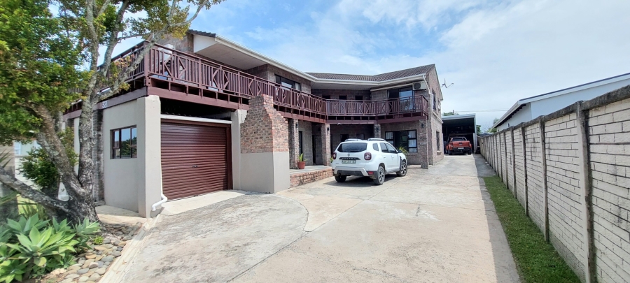 5 Bedroom Property for Sale in Sunrise On Sea Eastern Cape
